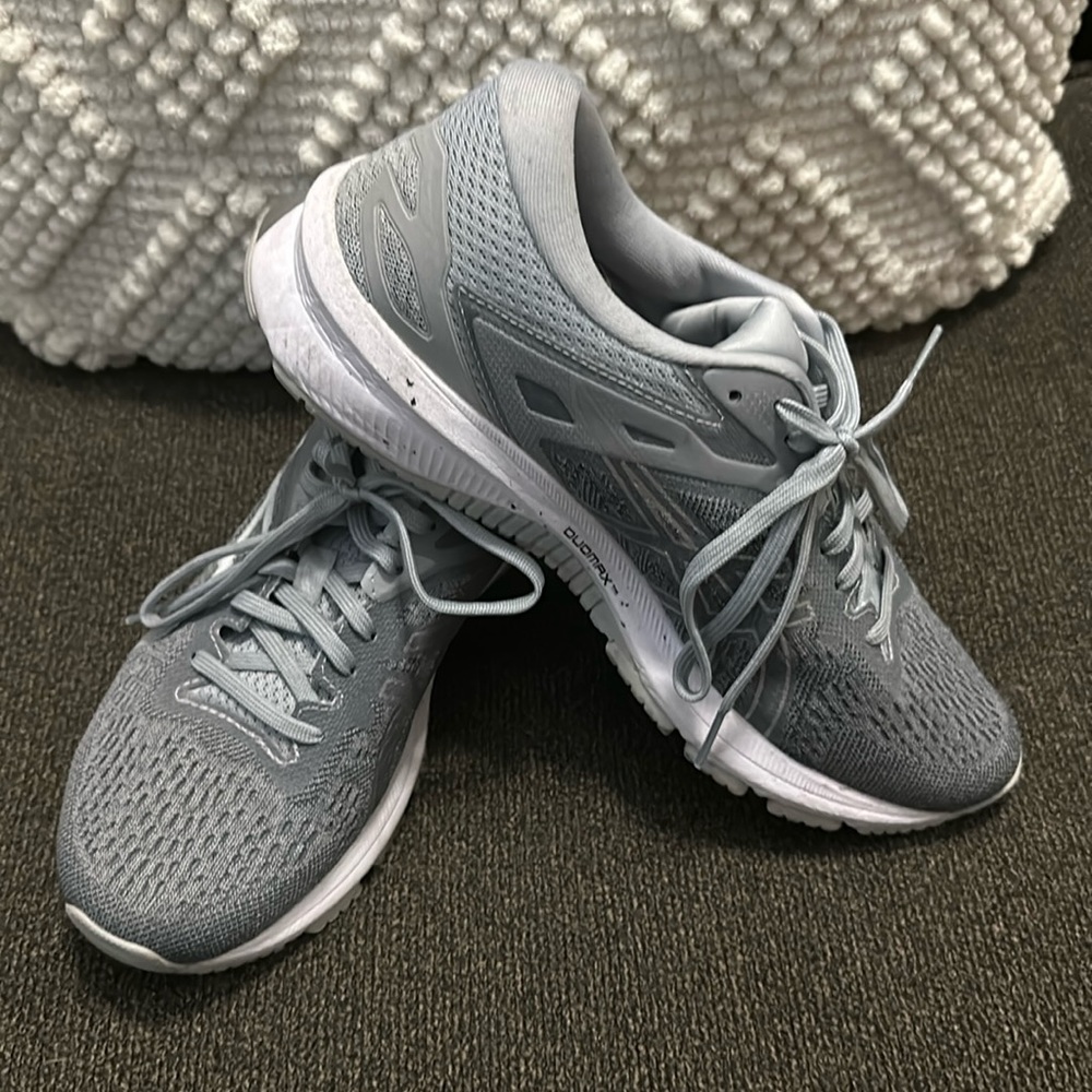 Asics Duomax